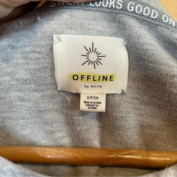 Offline by Aerie Crop Tank Size Small - Picture 3 of 4